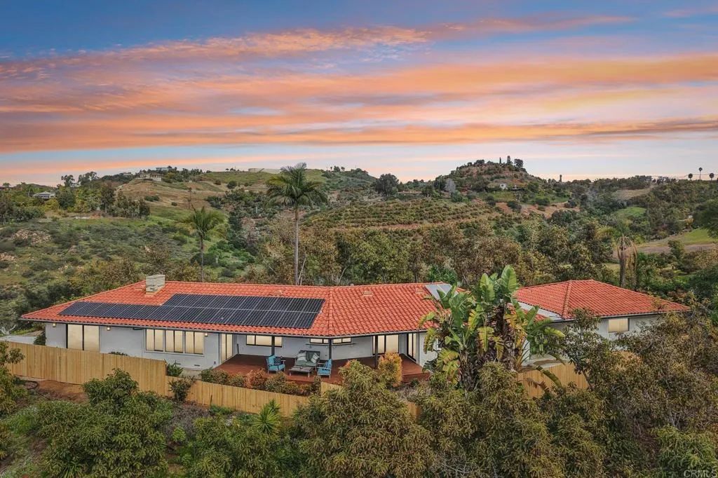 2918 Los Campos Drive, Fallbrook, CA 92028