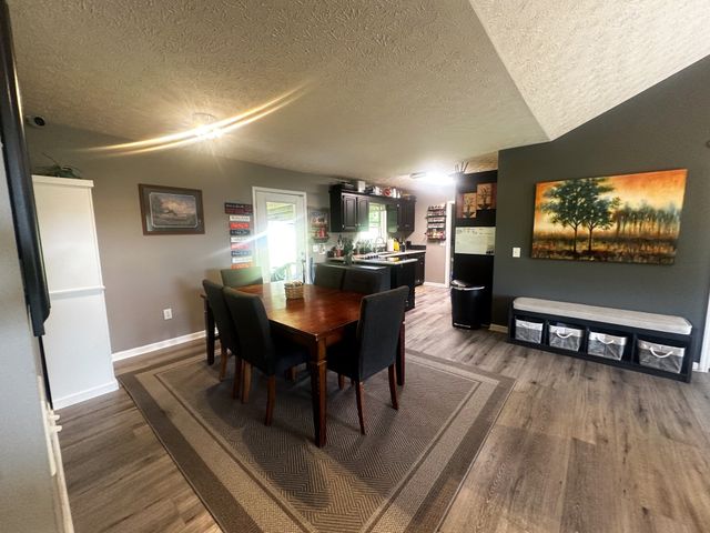 831 Philippi Rd, Wartrace, TN 37183