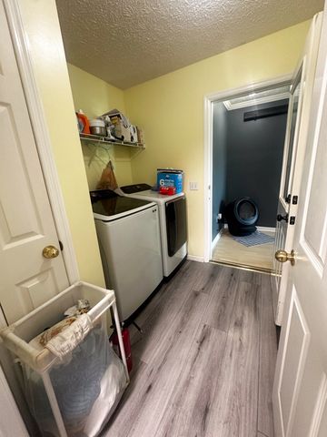 831 Philippi Rd, Wartrace, TN 37183
