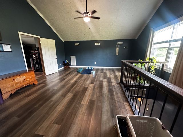 831 Philippi Rd, Wartrace, TN 37183