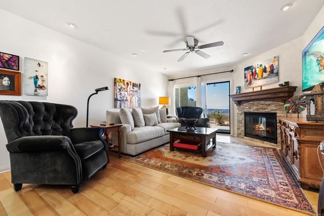 136 S Jayton Lane, Encinitas, CA 92024