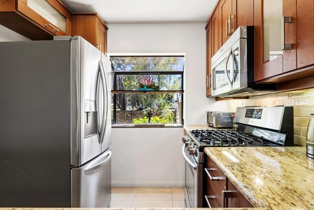 136 S Jayton Lane, Encinitas, CA 92024