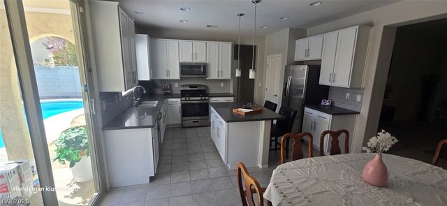 1217 West Arc Dome Avenue, North Las Vegas, NV 89031