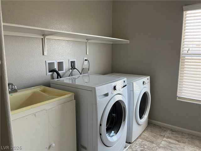 1217 West Arc Dome Avenue, North Las Vegas, NV 89031