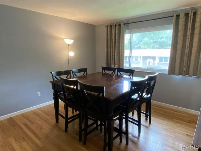 22 Saint George Drive, Belleville, IL 62221