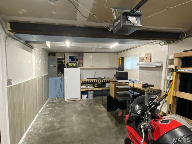 22 Saint George Drive, Belleville, IL 62221