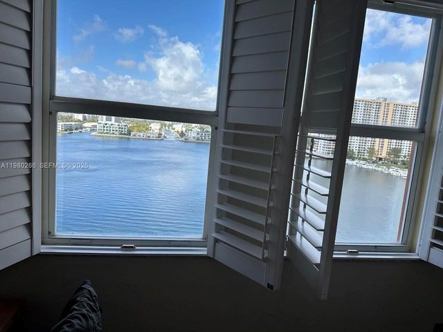 17100 N Bay Road 1904, Sunny Isles Beach, FL 33160