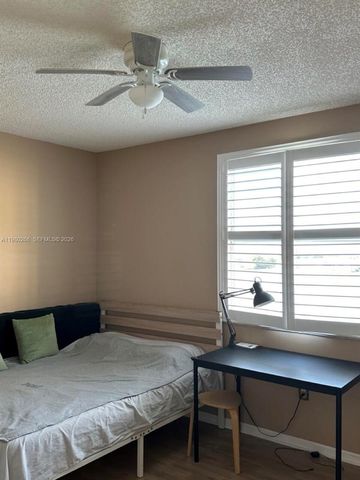 17100 N Bay Road 1904, Sunny Isles Beach, FL 33160