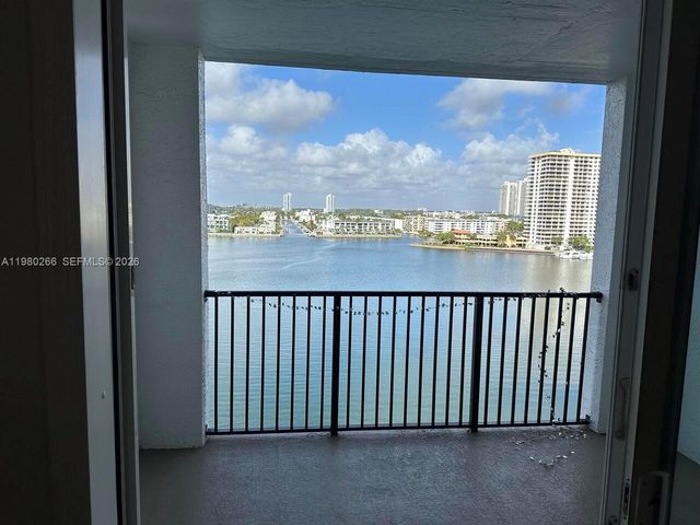17100 N Bay Road 1904, Sunny Isles Beach, FL 33160