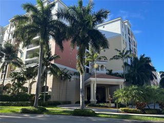 17100 N Bay Road 1904, Sunny Isles Beach, FL 33160