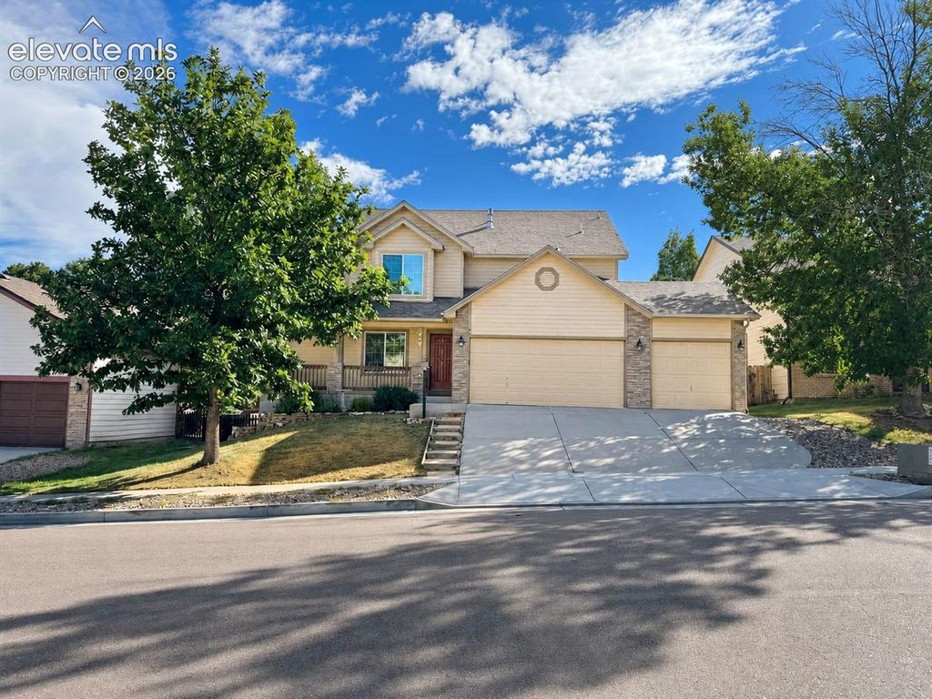 5625 Saddle Rock Road, Colorado Springs, CO 80918 — exterior