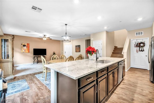 4465 Shimmering Skies Street 1178, North Las Vegas, NV 89031