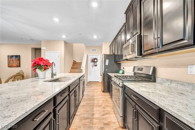 4465 Shimmering Skies Street 1178, North Las Vegas, NV 89031