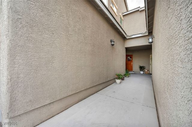 4465 Shimmering Skies Street 1178, North Las Vegas, NV 89031