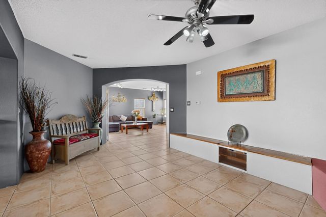 8401 Magenta Road NW, Albuquerque, NM 87120