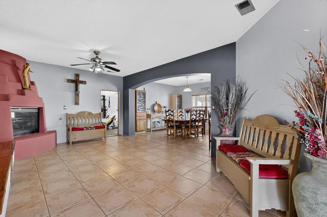8401 Magenta Road NW, Albuquerque, NM 87120