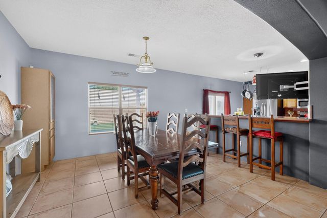 8401 Magenta Road NW, Albuquerque, NM 87120