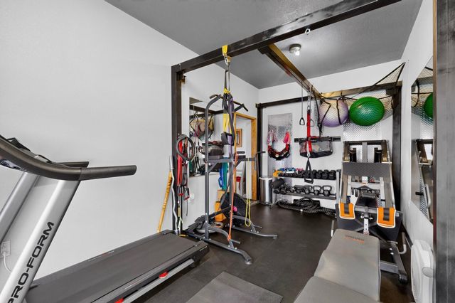 8401 Magenta Road NW, Albuquerque, NM 87120