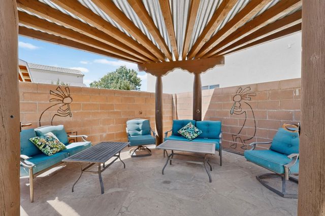 8401 Magenta Road NW, Albuquerque, NM 87120