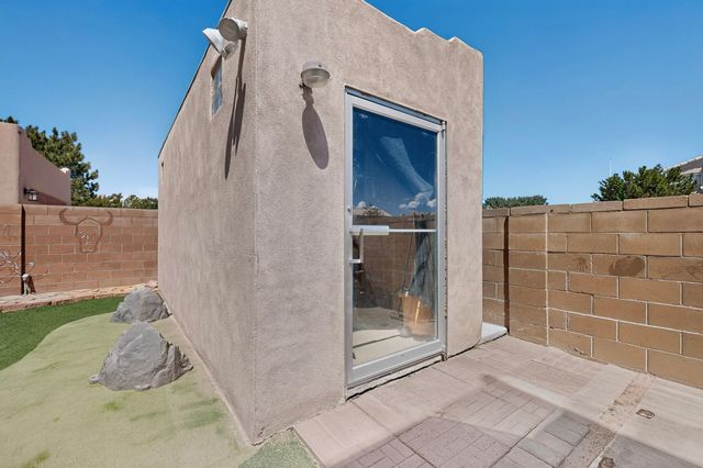 8401 Magenta Road NW, Albuquerque, NM 87120