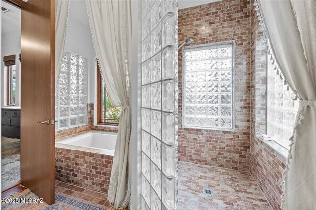 9743 S Calle De Buena Vista, Safford, AZ 85546