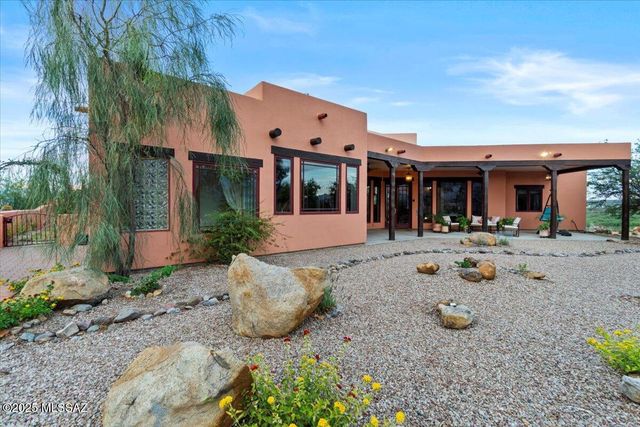 9743 S Calle De Buena Vista, Safford, AZ 85546