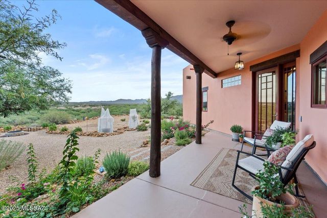 9743 S Calle De Buena Vista, Safford, AZ 85546