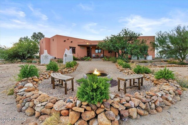 9743 S Calle De Buena Vista, Safford, AZ 85546