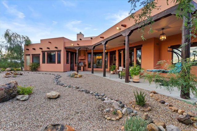 9743 S Calle De Buena Vista, Safford, AZ 85546