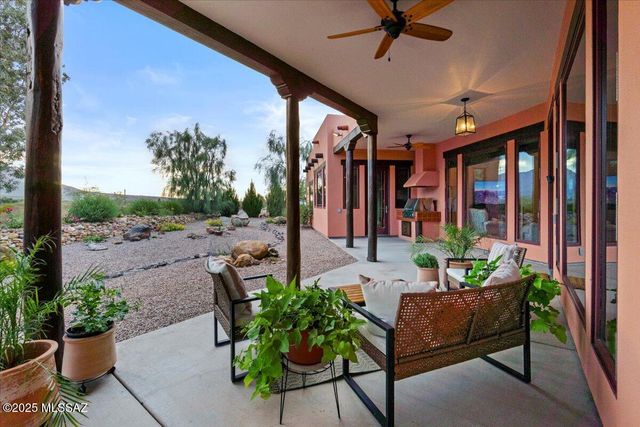 9743 S Calle De Buena Vista, Safford, AZ 85546