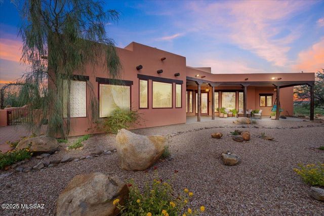 9743 S Calle De Buena Vista, Safford, AZ 85546