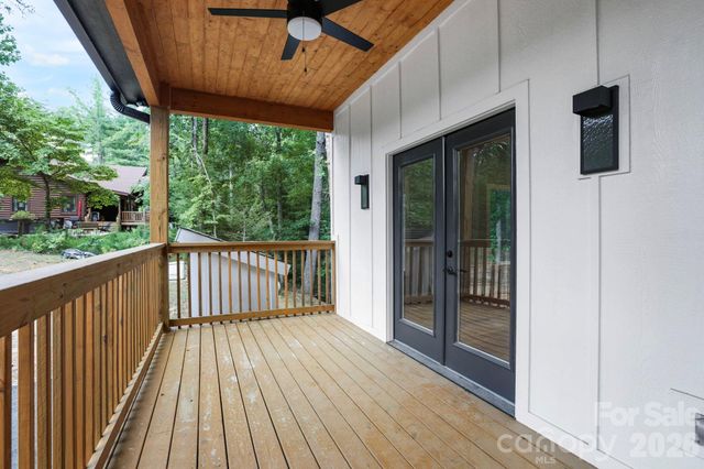 338 Hawks Terrace, Lake Lure, NC 28746