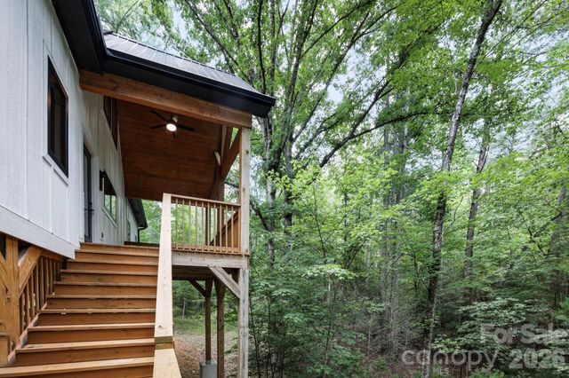 338 Hawks Terrace, Lake Lure, NC 28746