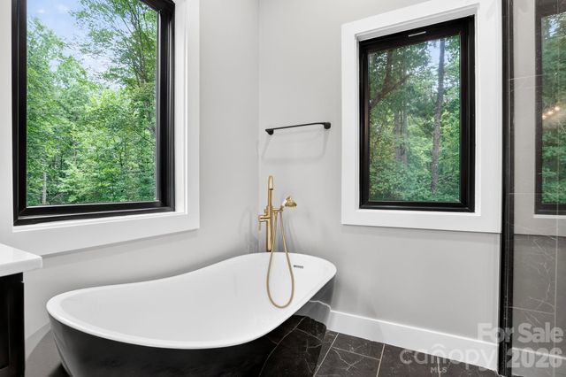 338 Hawks Terrace, Lake Lure, NC 28746