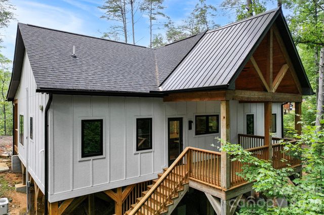 338 Hawks Terrace, Lake Lure, NC 28746