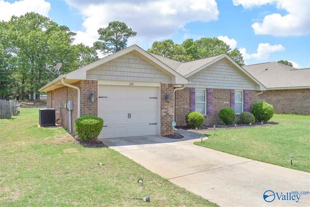 226 Fields Pond Drive, Madison, AL 35756