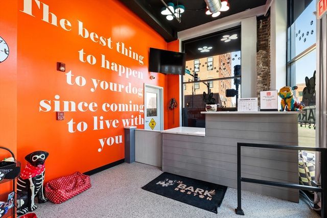 464 Hanover St A, Boston, MA 02113