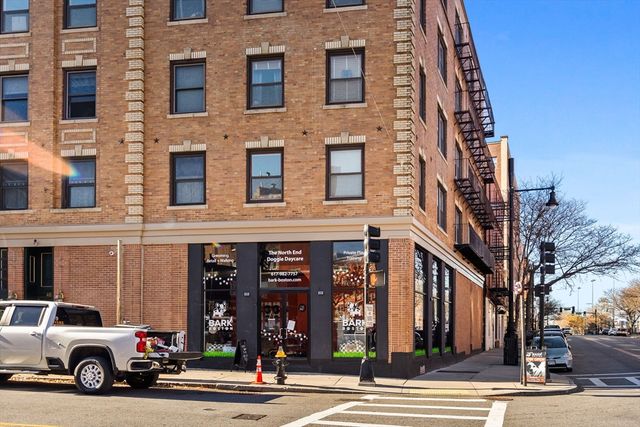 464 Hanover St A, Boston, MA 02113