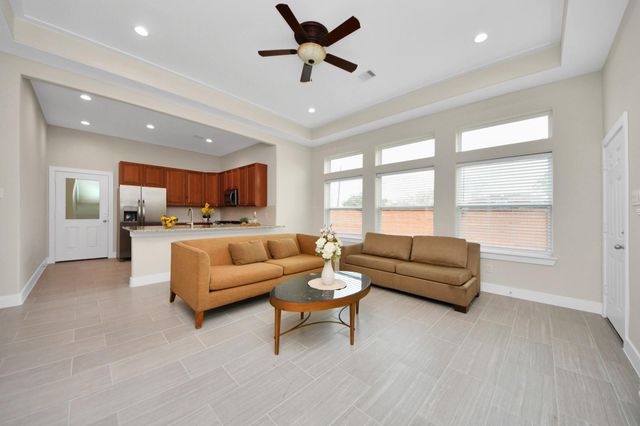 2003 Marthoman Drive, Missouri City, TX 77489