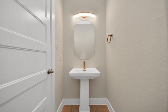 2003 Marthoman Drive, Missouri City, TX 77489