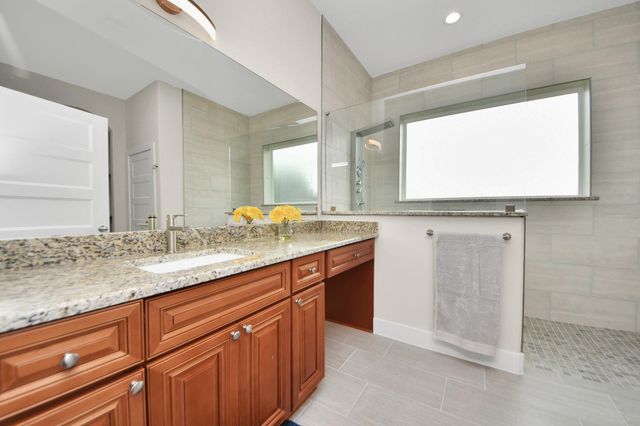 2003 Marthoman Drive, Missouri City, TX 77489