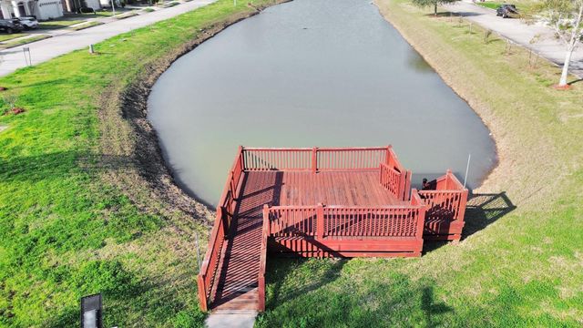 2003 Marthoman Drive, Missouri City, TX 77489