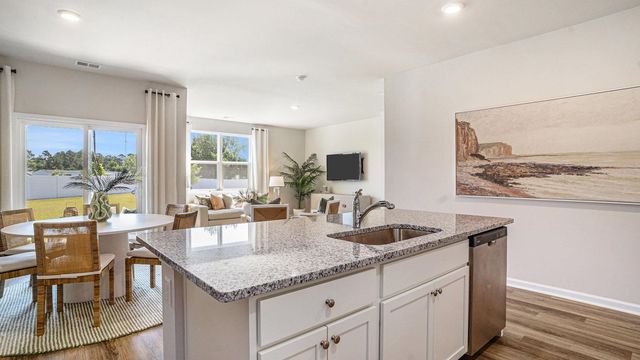 390 Glade Ct., Loris, SC 29569