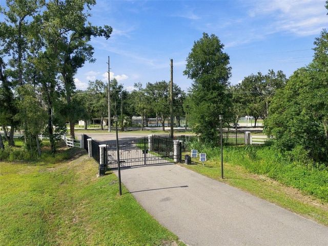 867 SUNSET LANE, Lutz, FL 33549