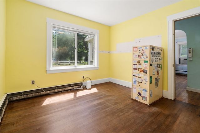 55 Chestnut St, North Reading, MA 01864