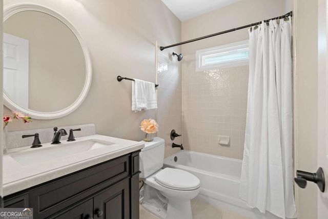 1320 Tahoe Pines Circle, Alpharetta, GA 30005