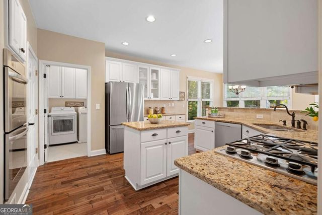 1320 Tahoe Pines Circle, Alpharetta, GA 30005