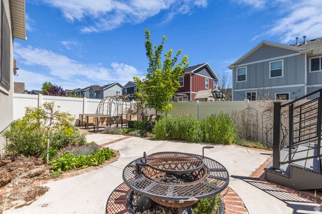 7778 N SAGEBRUSH LN, Eagle Mountain, UT 84005