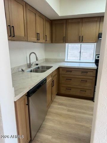 1818 S RIVER Drive, Tempe, AZ 85281
