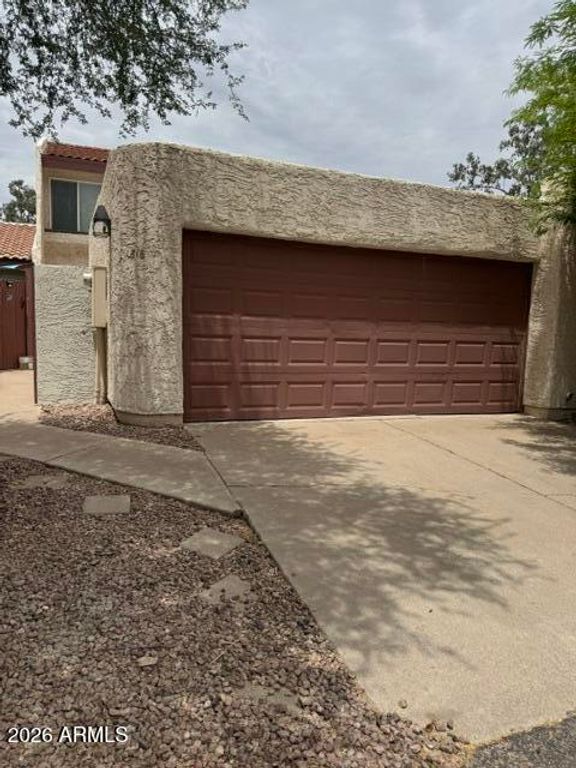 1818 S RIVER Drive, Tempe, AZ 85281